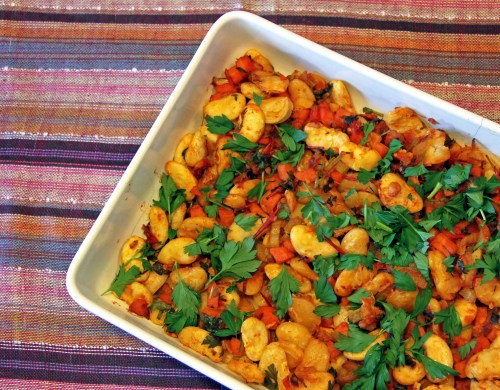 Uunista pöytään: sunnuntain papusalaatti.