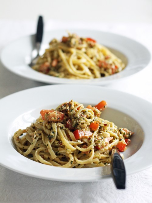 Maistuva pasta-ateria syntyy talvisemmistakin raaka-aineista.