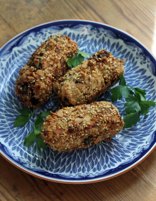 Kroketteihin paistuu öljyssä rapea pinta.