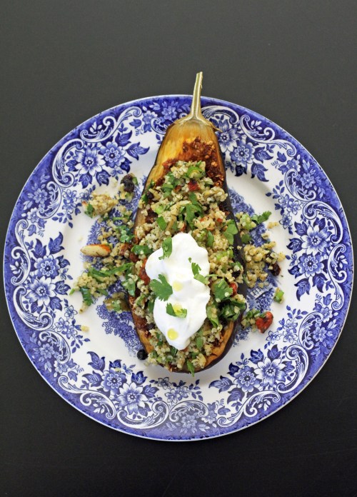 Voit tehdä munakoisoista valmiin annoksen jokaisen lautaselle. Aika kaunis!