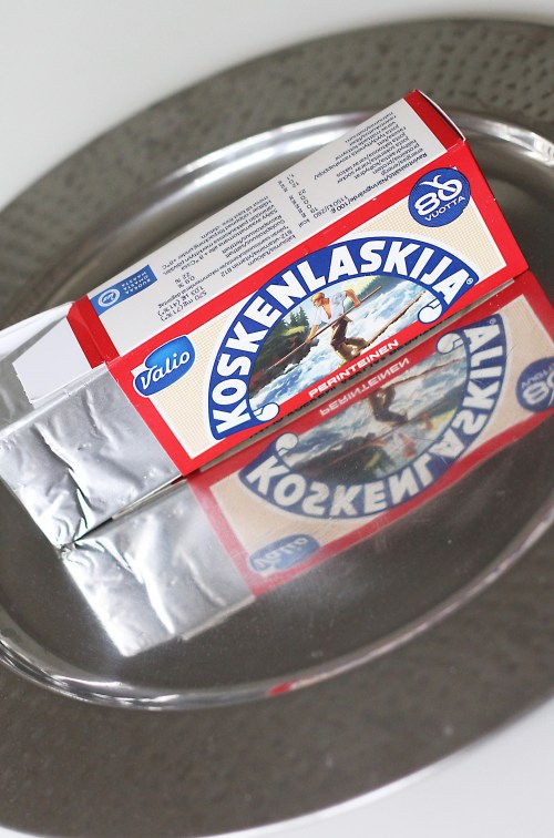 Vanha kunnon Koskenlaskija on tähän keittoon loistava valinta, mutta mikään ei estä käyttämästä jotain muuta vastaavaa juustoa.