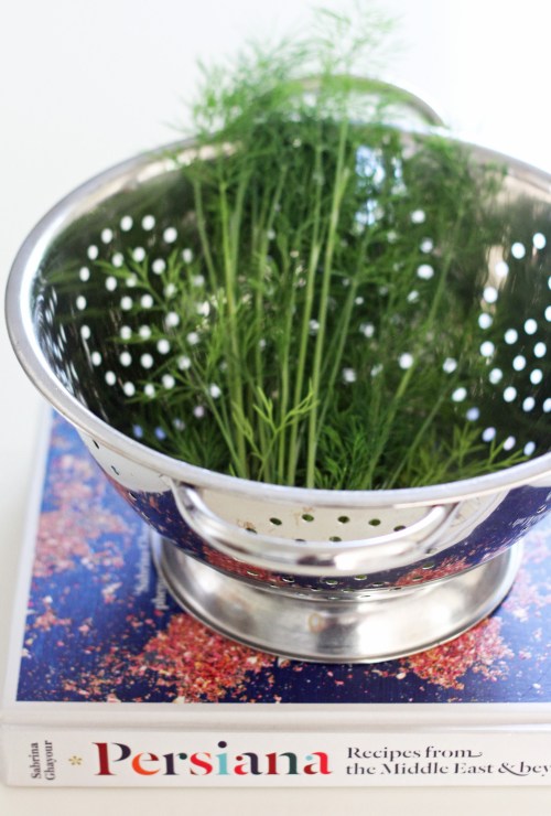 Tilliä omasta maasta! Persiana-keittokirja on ollut yksi tämän kesän innoituksista.